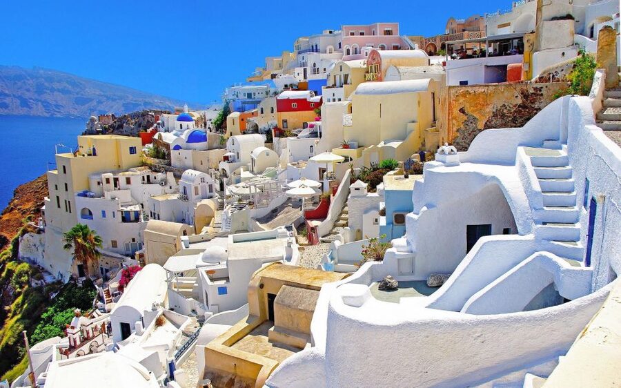 Santorini Island: Guided Tour from the port Rethymno Crete - Volcano boat cruise: a short sea-level perspective