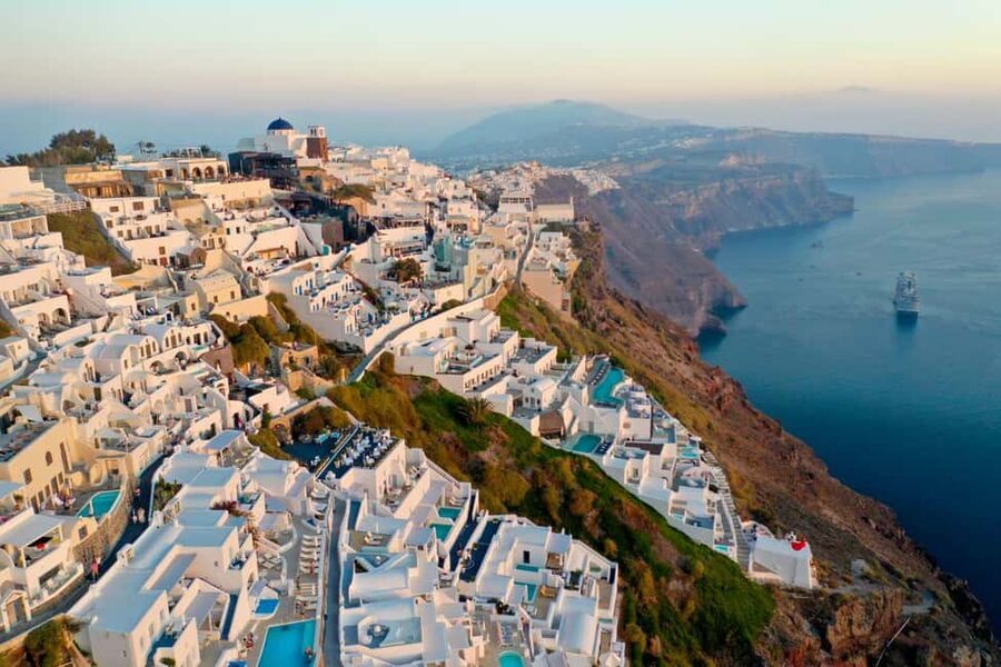 Santorini: Island Tour for Cruise Travelers - How the tour works on a cruise day (tender port logistics)