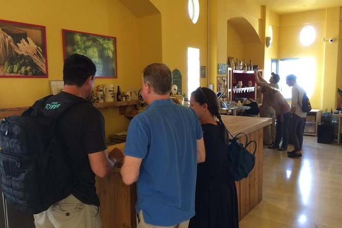Santorini JTR Airport Transport & Transfer Services - Timing: the real key to making the pickup feel effortless