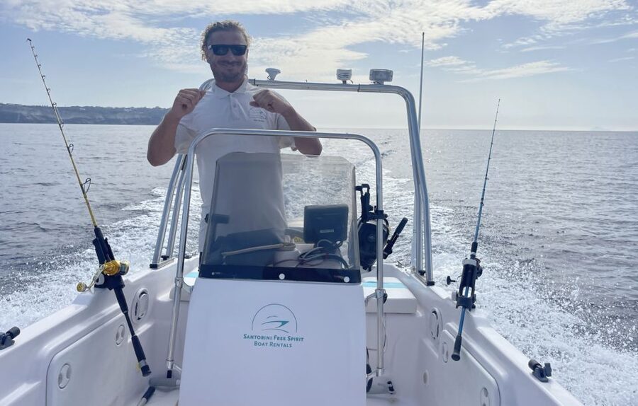 Santorini: License-Free Boat Rental with Snorkeling Gear - Who this boat day is best for