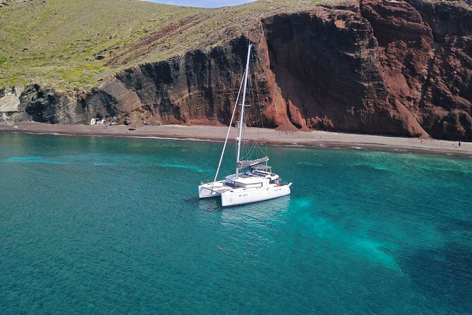 Santorini: Luxury Catamaran Cruise with Fresh Fish BBQ & Drinks - Unlimited wine and beer, plus how the bar service actually works