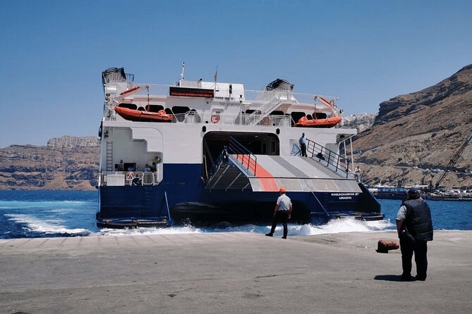 Santorini: Main Port Shared Shuttle - Bus to Hotels or Airport - How the Athinios shared shuttle really works (port to hotel or airport)