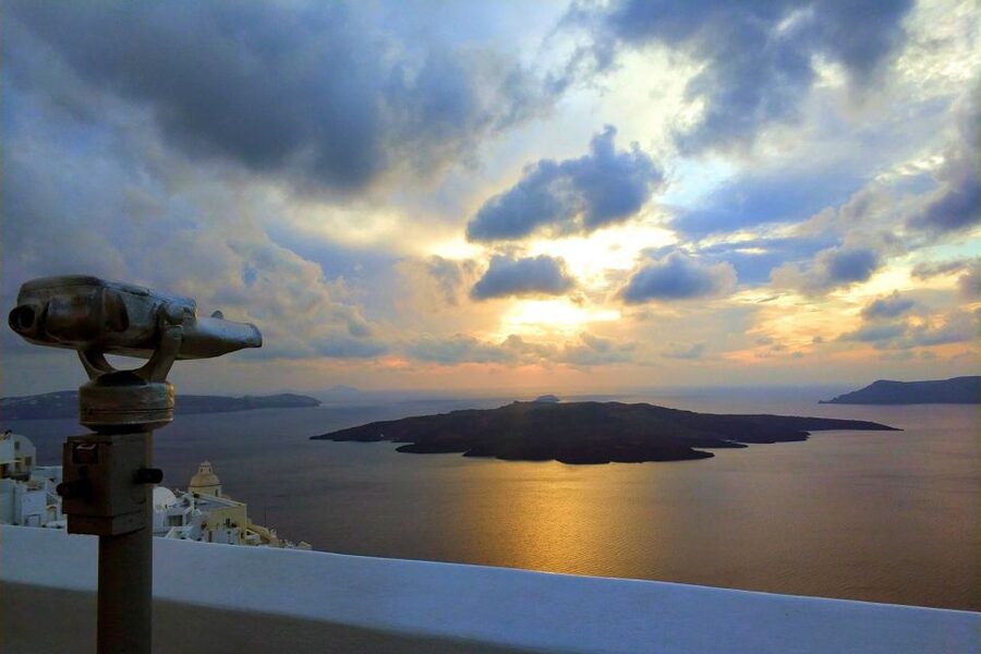 Santorini: Must-See Highlights Private Sightseeing Tour - Perissa beach break: black sand and a real reset
