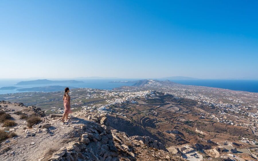 Santorini: Must See Private Tour (Shore Excursion) - How Pyrgos and Fira fit into the day without stealing your time
