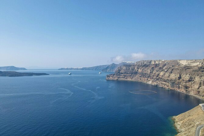 Santorini Odyssey: Exclusive 5-Hour Private Tour - Akrotiri plus two beaches: volcano country in one run