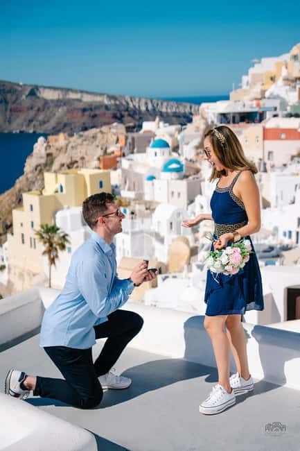 Santorini: Oia Private Couple Photoshoot with 35 Photos - The Blue Domes moment: why priority entrance is a big deal