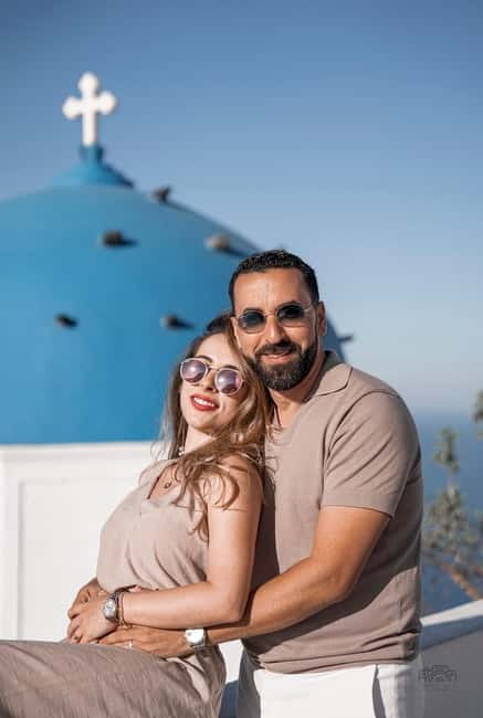Santorini: Oia Private Couple Photoshoot with 35 Photos - Price and value: is $90 per person a smart use of Santorini time?