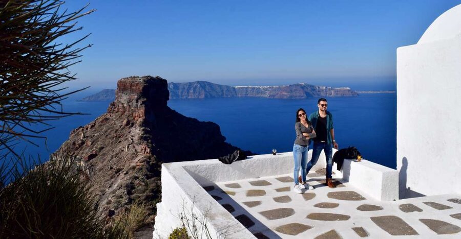 Santorini On a private tour with the experts - Picking villages the way locals do: Megalohori, Pyrgos, or Emporio