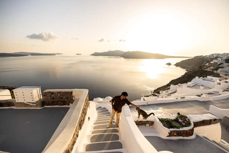 Santorini: Photo Tour With Professional Photographer - Jessica Mocanu, training, and the way posing support feels real