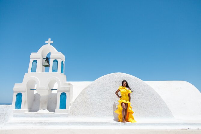 Santorini Photoshoot Oia - Blue Domes and Churches: Iconic Shots With Real Guidance