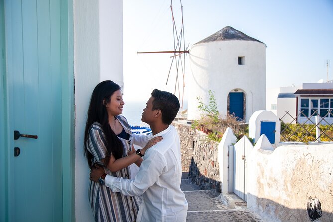 Santorini Photoshoot Oia - Why This Private Hour Feels Different Than DIY Photo Hopping