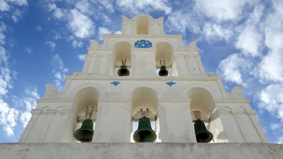 Santorini: Private 4-Hour Cultural Villages Sightseeing Tour - Meeting Your Driver, Especially If You’re Arriving by Cruise