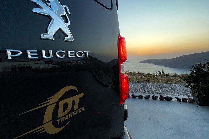 Santorini Private Airport/Port Transfers - Santorini door-to-door, with a driver who actually shows up