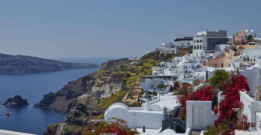 Santorini: Private Day Tour with Guide - A fast, focused route that still feels like Santorini