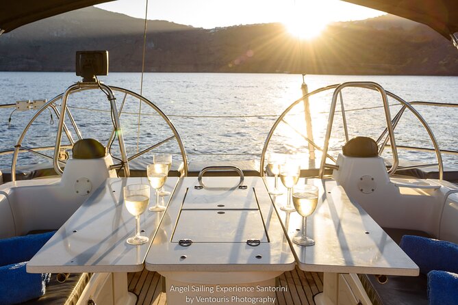 Santorini Private Daytime Sailing Tour with Meal, Drinks &Transfer included - The return route: beaches, crocodile-shaped views, and Aspronisi passing