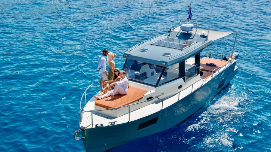 Santorini: Private Diamond 36 Motor Yacht Caldera Cruise - Volcano energy, then hot springs swimming