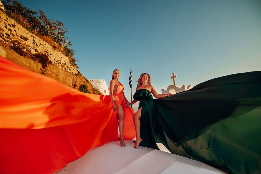 Santorini: Private Flying Dress Photoshoot Experience - Who this private flying dress photoshoot suits best
