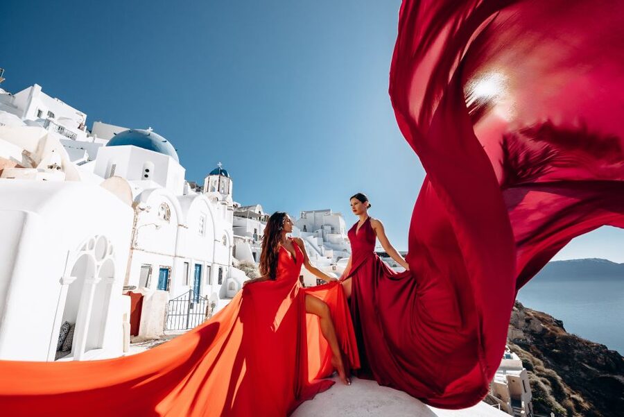 Santorini: Private Flying Dress Photoshoot Experience - Dress choice, the flying assistant, and what is included