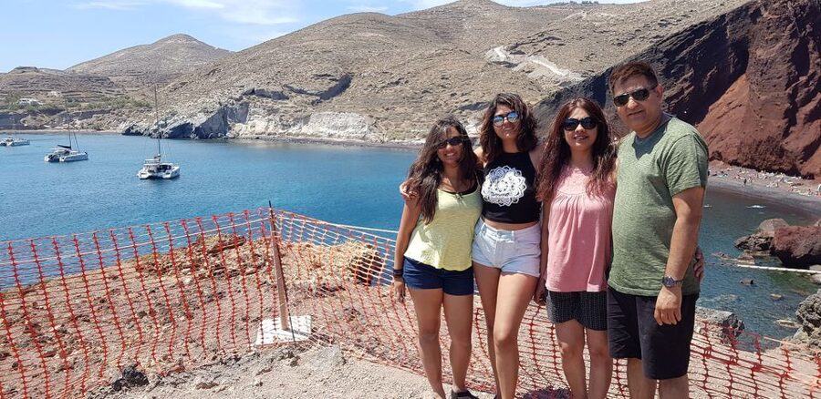 Santorini: Private Group Sightseeing Tour - Wine tasting and Firostefani: caldera views plus the Blue Dome