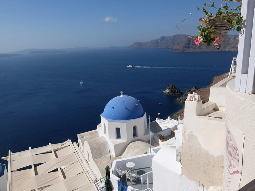 Santorini : Private Guided Highlights Tour - Oia with 90 Minutes to Shop, Sip, and Photograph