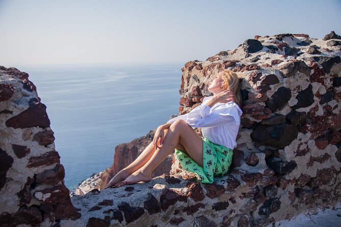 Santorini Private One Hour Photoshoot - Timing, light, and crowd reality in peak Santorini