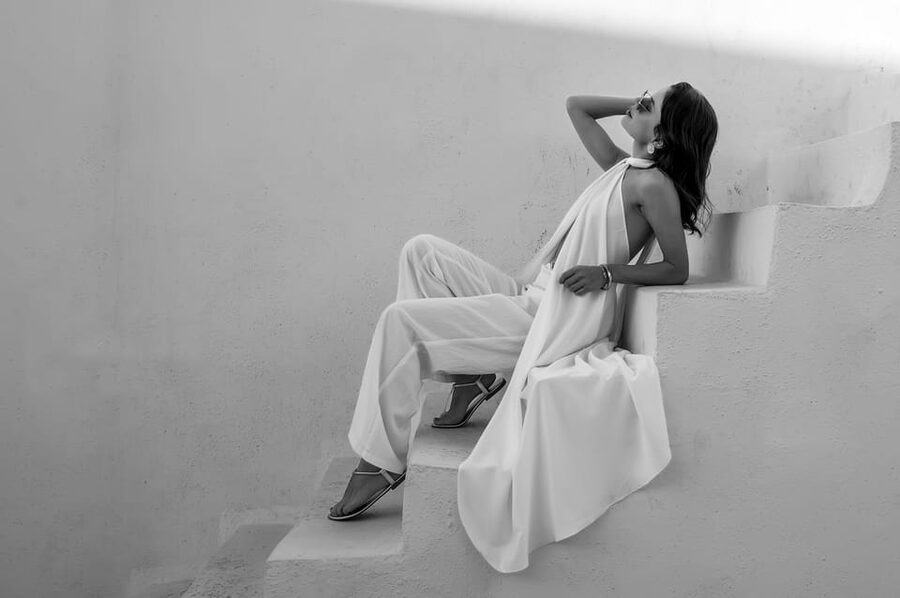 Santorini: Private Photo Shoot with a Professional … - Who this Santorini photo shoot suits best