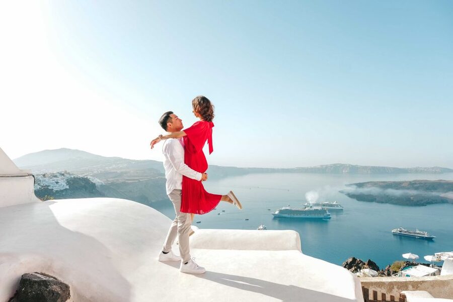 Santorini Private Photoshoot - Potential Downsides You Should Take Seriously