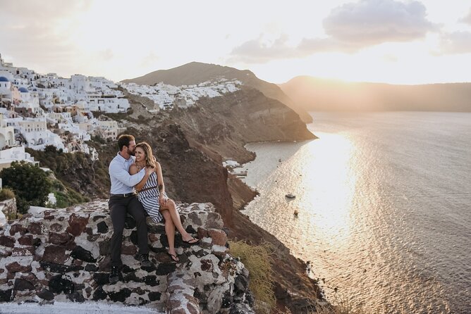 Santorini - Private Photoshoot with a Top Local Photographer - Price and value: what $325 buys your group