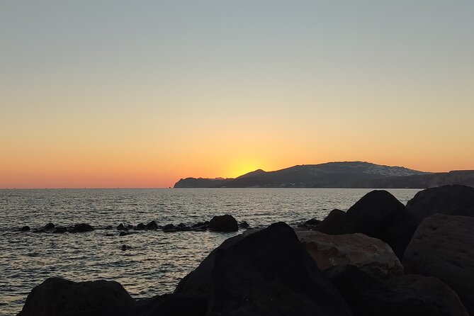 Santorini Private Roundtrip Transfer from/to Airport,Port & Hotel - From Airport to Your Hotel: What Changes When You Skip Public Transport