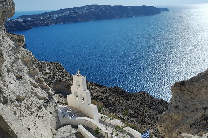 Santorini: Private Sightseeing Tour with Local Guide - Megalochori: Village Streets, a Cave Stop, and a Slower Rhythm