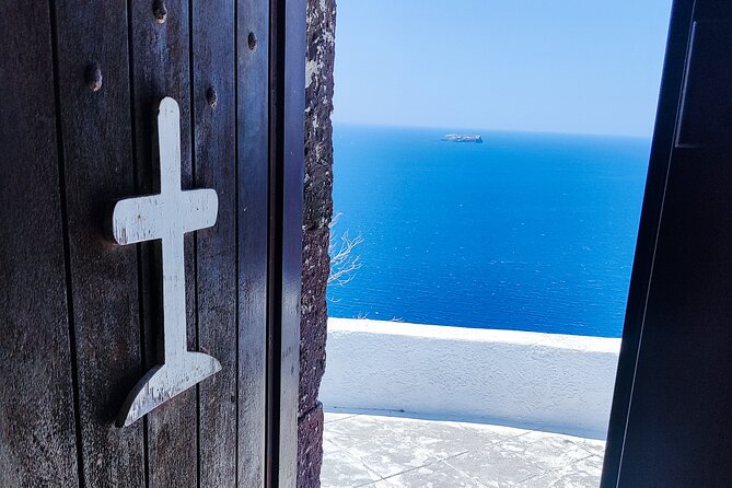 Santorini: Private Sightseeing Tour with Local Guide - Akrotiri Peninsula and Red Beach: When Color Takes Over