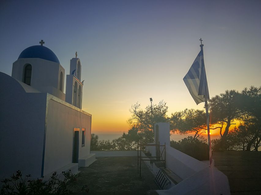 Santorini: Private Sunrise Tour with Breakfast and Oia Visit - Key things that make this sunrise tour worth it