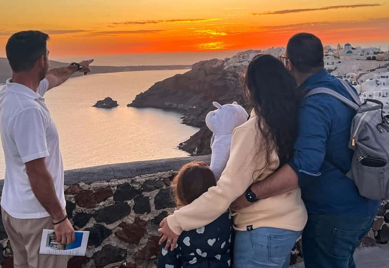 Santorini: Private Tour Experience with Breathtaking Views - Price and value: is $132 per person a smart use of time?