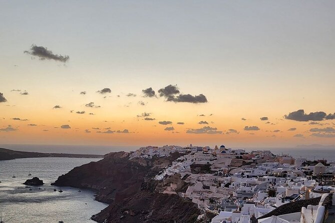 Santorini Private Tour Highlights 6h for Groups and Families - Stop 4: Pyrgos hill village, Venetian Castle vibes, and church alleys