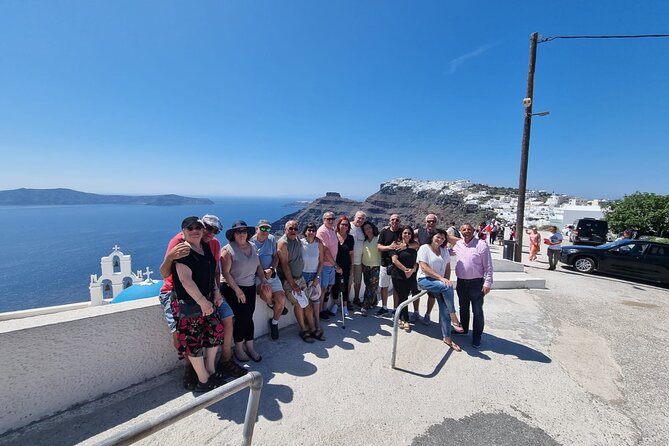 Santorini Private Tour in Spanish - Red Beach: The Volcanic Color Stop