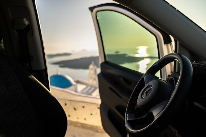Santorini: Private Transfers To / From the Airport (JTR) - The return ride to JTR, making sure you don’t cut it close