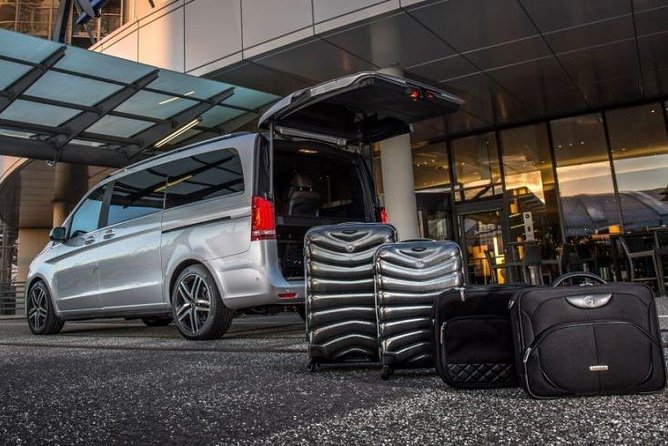 Santorini Private Transportation Services - What the 15 to 35 minute ride feels like