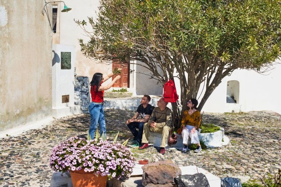 Santorini: Private Vistas Morning Hike inc. tastings - Why this Santorini hike feels better than a straight sightseeing day