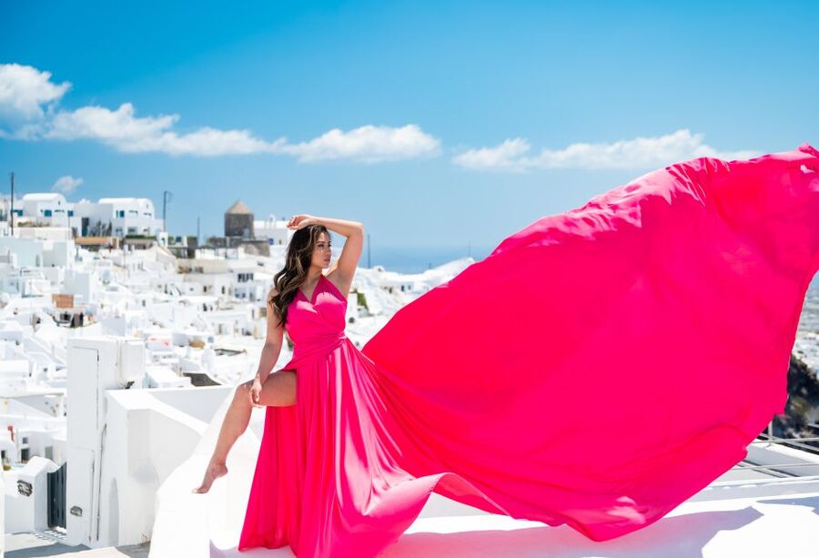 Santorini: Proffessional Flying Dress Photoshoot - Outdoors on Stairs: How to Stay Comfortable for a 1-Hour Shoot