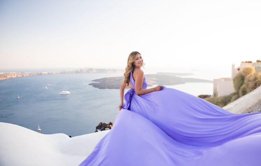 Santorini: Proffessional Flying Dress Photoshoot - Who This Santorini Flying Dress Photoshoot Suits Best