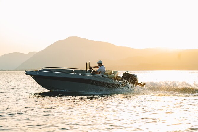 Santorini Rent a Boat - License free private cruise - Half-day vs full-day: how to pick the right sailing window