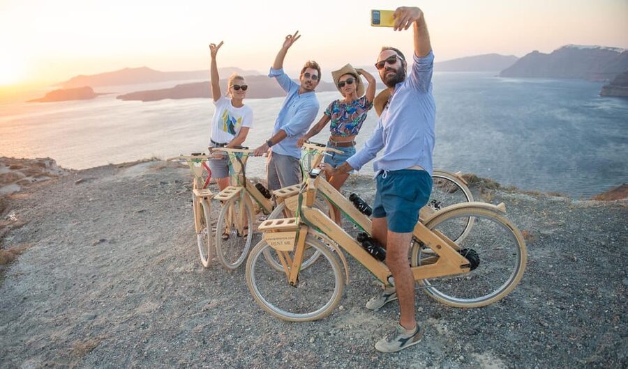 Santorini's Private 2-hour Wooden E-bike Tour - Perissa to Emporio on a wooden e-bike: why this format works