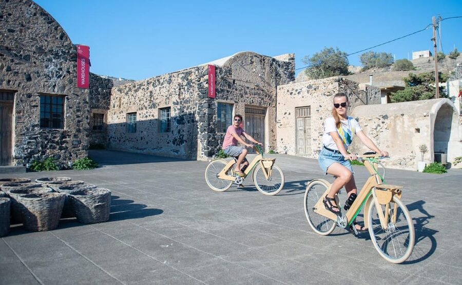Santorini's Private 2-hour Wooden E-bike Tour - Two hours on e-bike: how to plan your energy and expectations