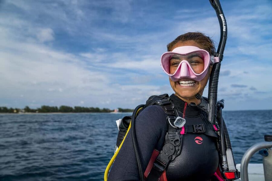 Santorini: Scuba Diving - The 20-Minute Video Plus Real-World Training Before You Go Under