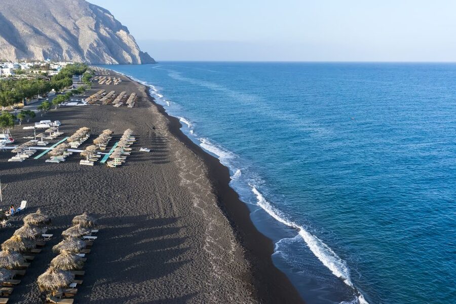Santorini Small-Group Tour with Wine Tasting & Food Pairing - Key moments that make this Santorini tour worth it