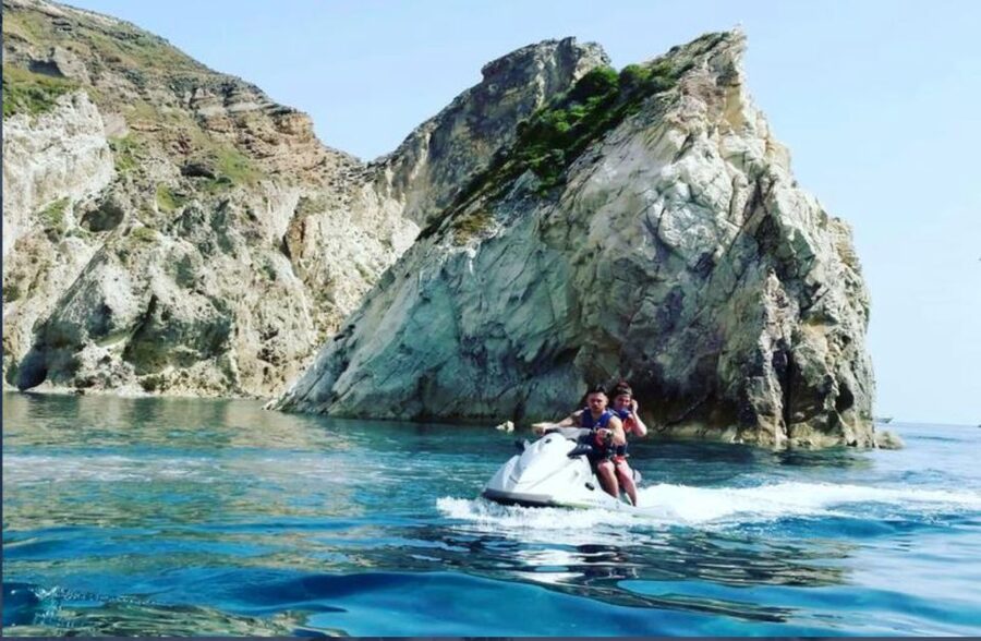 Santorini Speed: 180hp Jet Ski Rental - From check-in to water time: how your session flows