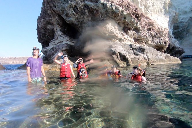 Santorini Stand-Up Paddle and Snorkel Adventure - Snorkeling in turquoise water, and what to expect underwater