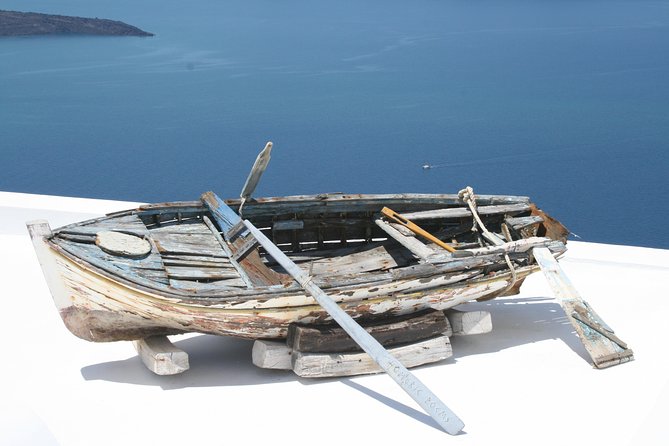 Santorini Summer Panorama - Akrotiri Lighthouse: wide Aegean views without overcommitting