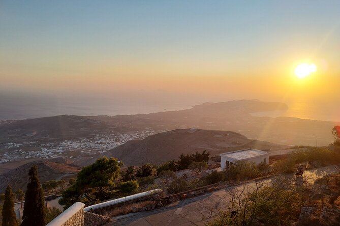 Santorini_Sunset Cheers and Dine - Key things that make this tour work