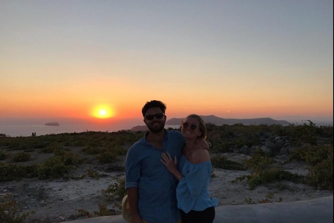 Santorini Sunset Wine Tour with Santo Winery Views - Pace, photos, and how to make the most of a small-group evening